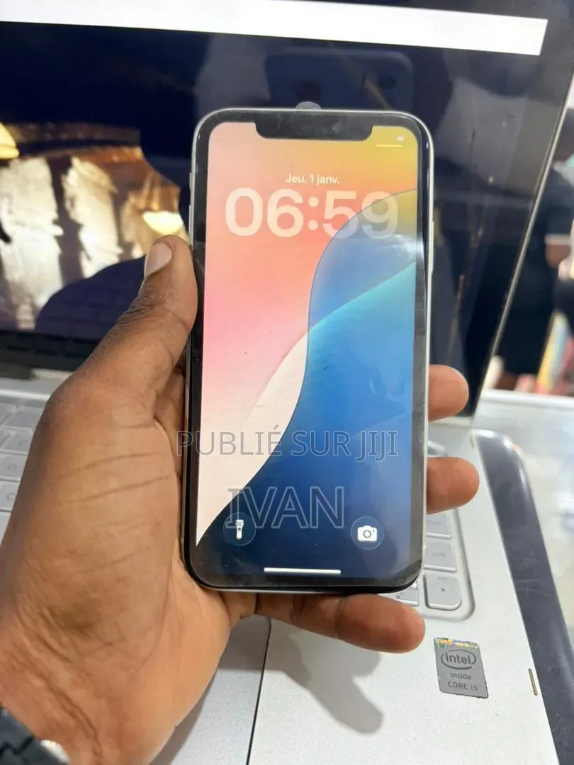 Nouveau Apple iPhone 11 64 GB Blanc