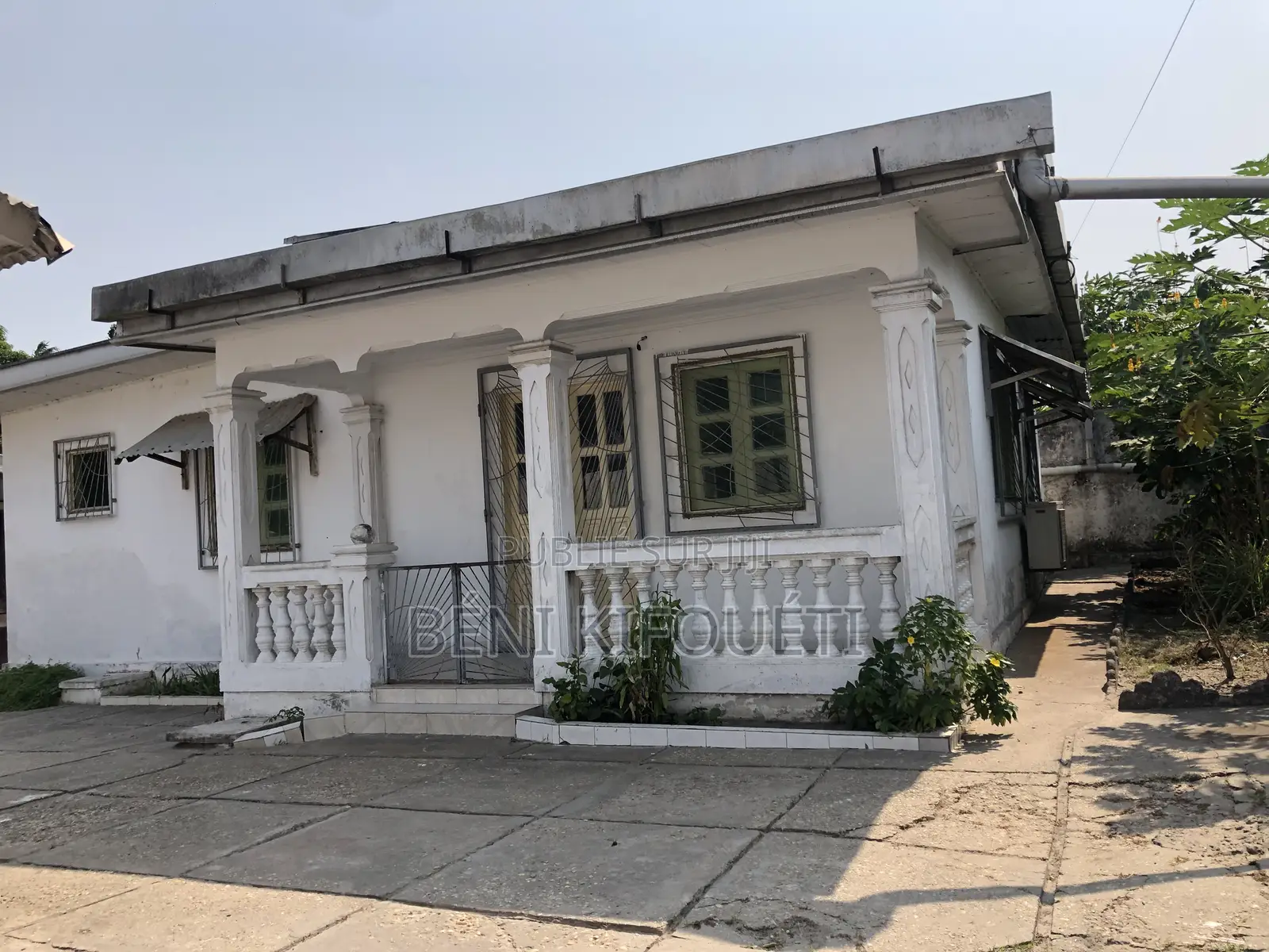 3chbre Maison dans Mr Blaise, Lumumba à Louer