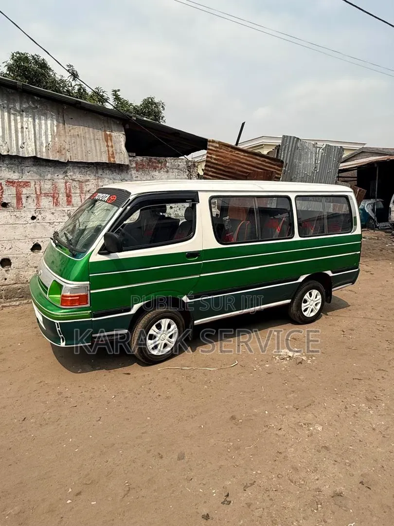 Toyota HiAce 2021 Vert