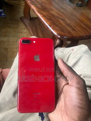Apple iPhone 8 Plus 64 GB Rouge