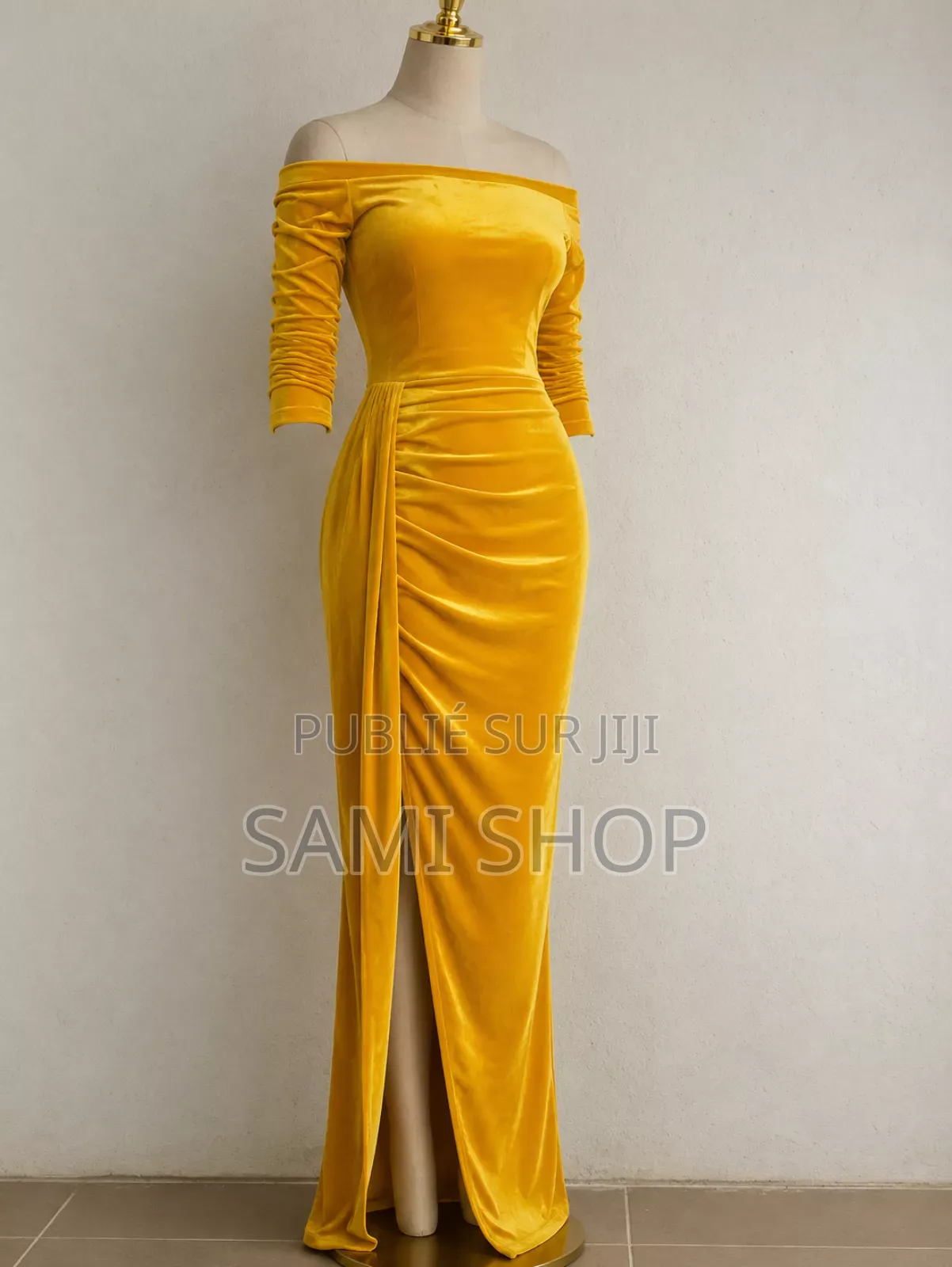 Robe Velours (Élégance Et Confiance en Une Seule Robe)
