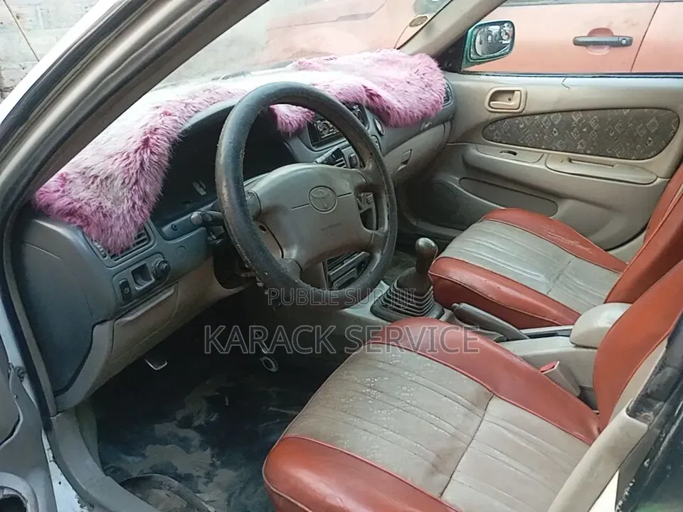 Toyota Corolla 2013 Vert