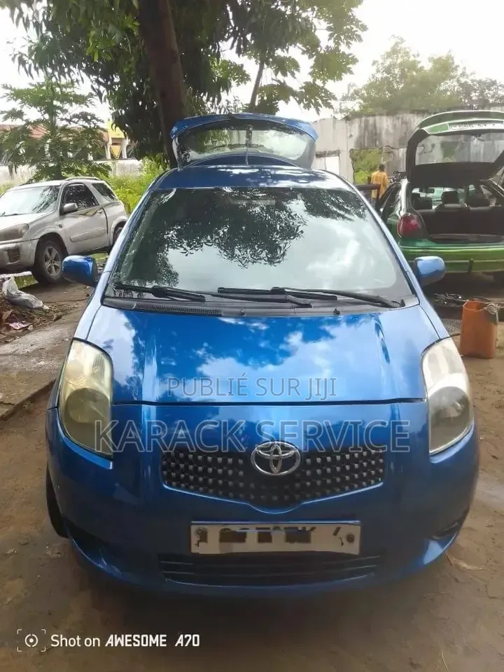 Toyota Yaris 2023 Bleu
