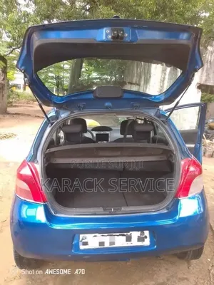 Toyota Yaris 2023 Bleu