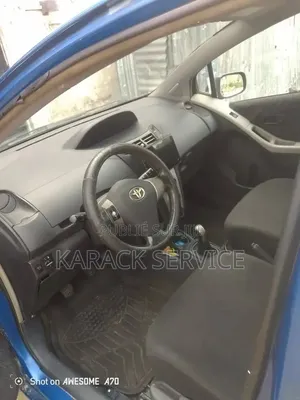 Toyota Yaris 2023 Bleu