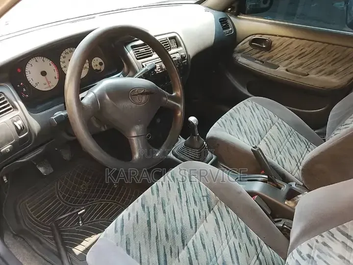 Toyota Corolla 2017 Vert