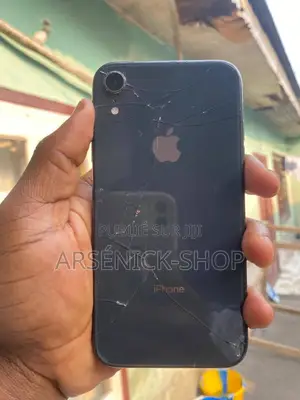 Apple iPhone XR 64 GB Noir