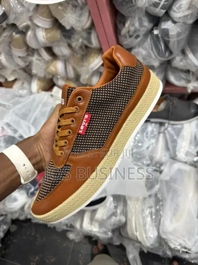 Baskets Et Chaussures