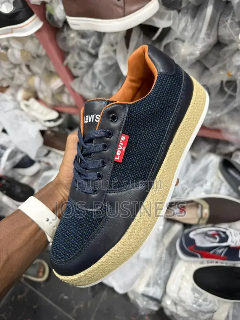 Baskets Et Chaussures