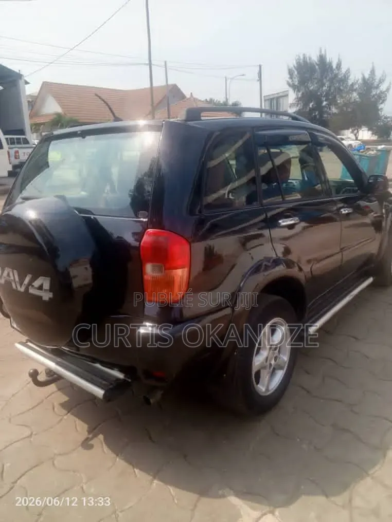 Toyota RAV4 2022 Noir