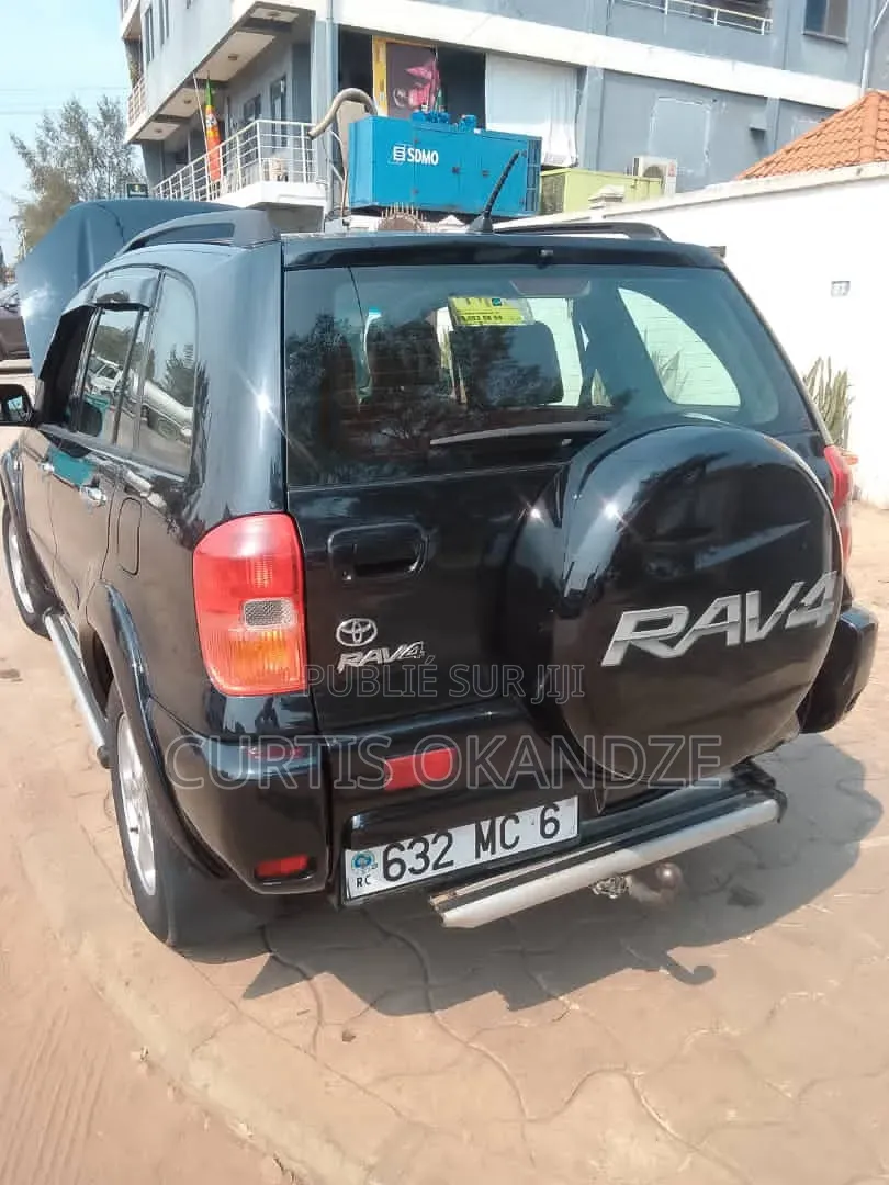 Toyota RAV4 2022 Noir