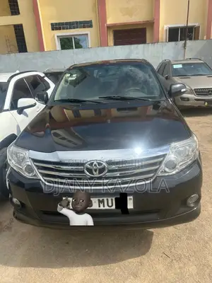 Toyota Fortuner 2014 Noir
