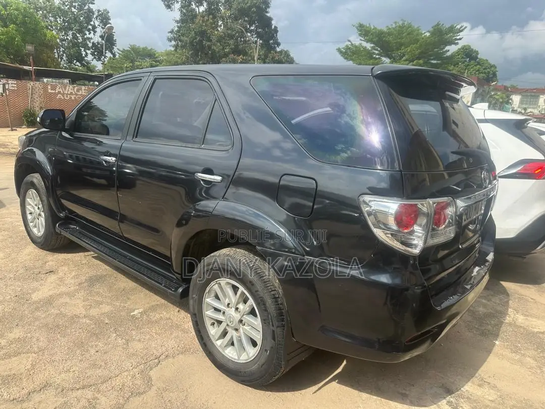 Toyota Fortuner 2014 Noir
