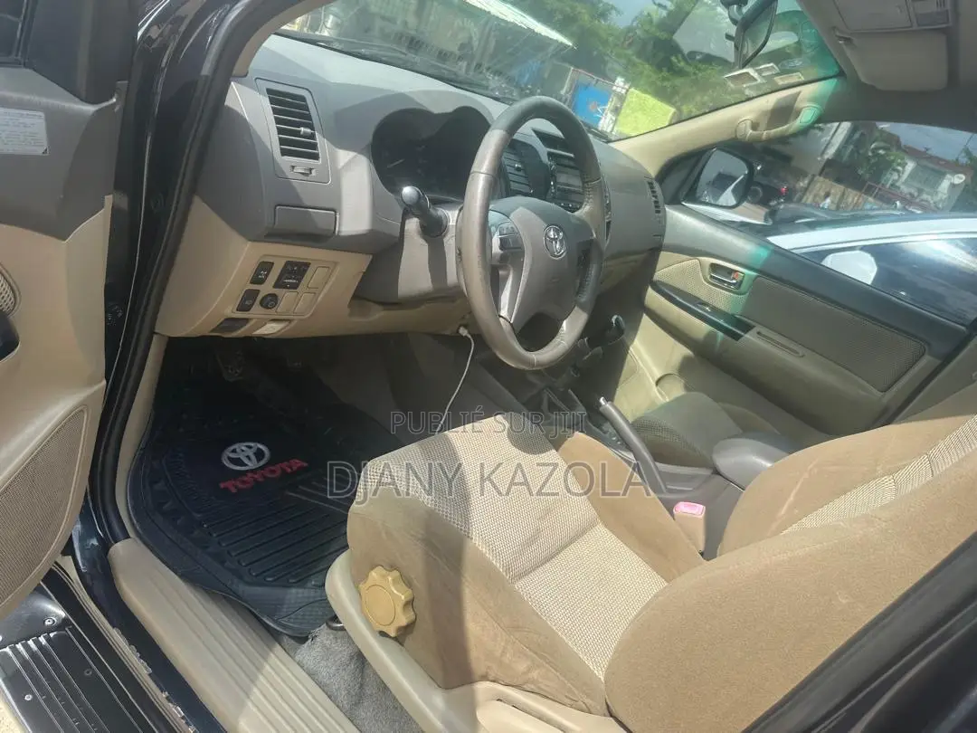 Toyota Fortuner 2014 Noir