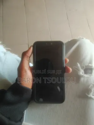 Apple iPhone XR 64 GB Noir