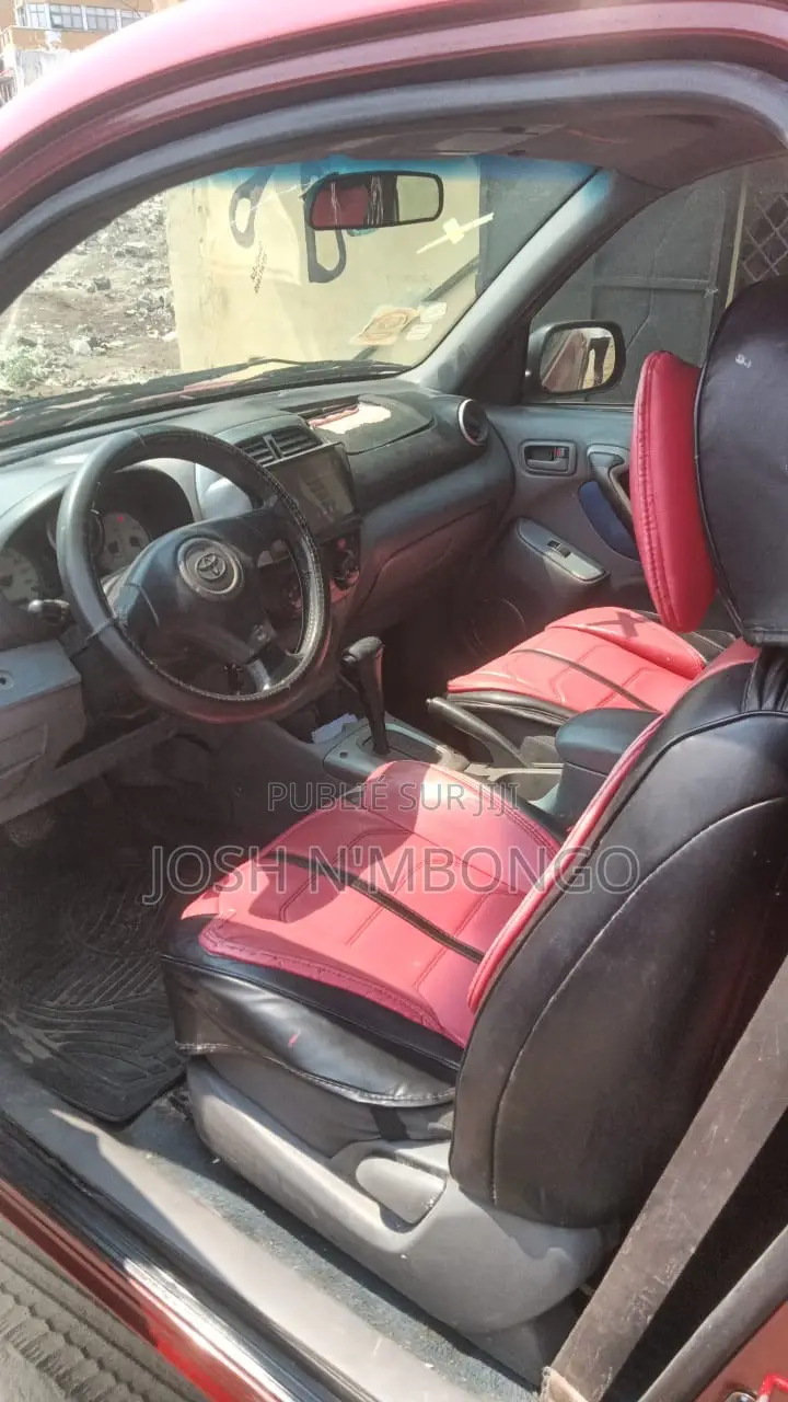 Toyota RAV4 2017 Rouge