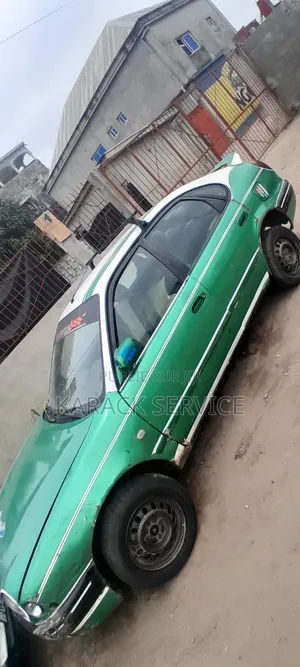Toyota Corolla 2016 Vert