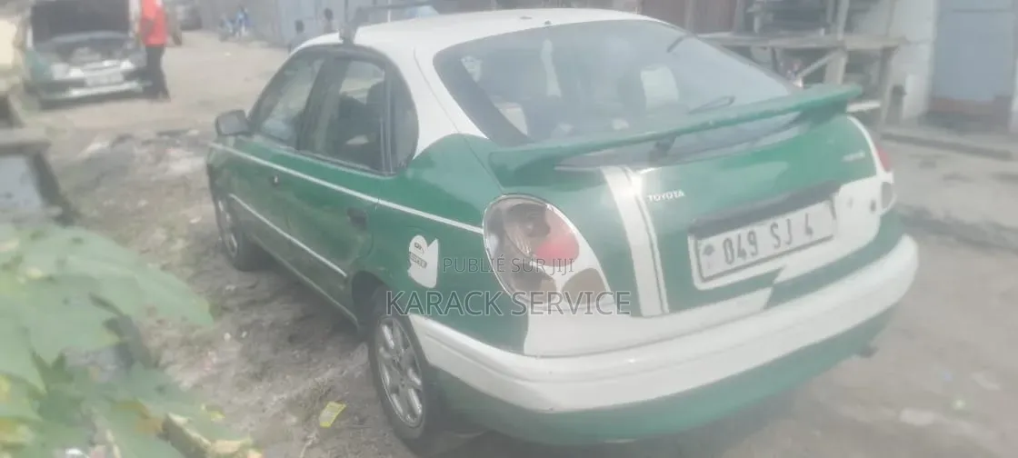 Toyota Corolla 2018 Vert