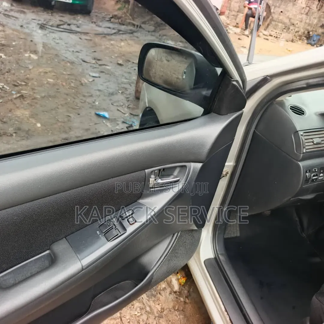 Toyota Corolla 2019 Gris