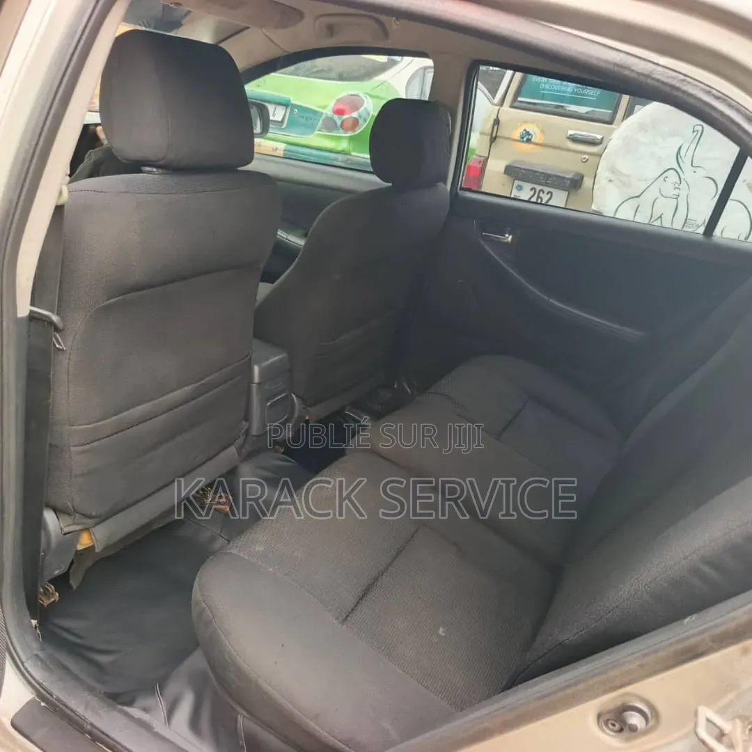 Toyota Corolla 2019 Gris