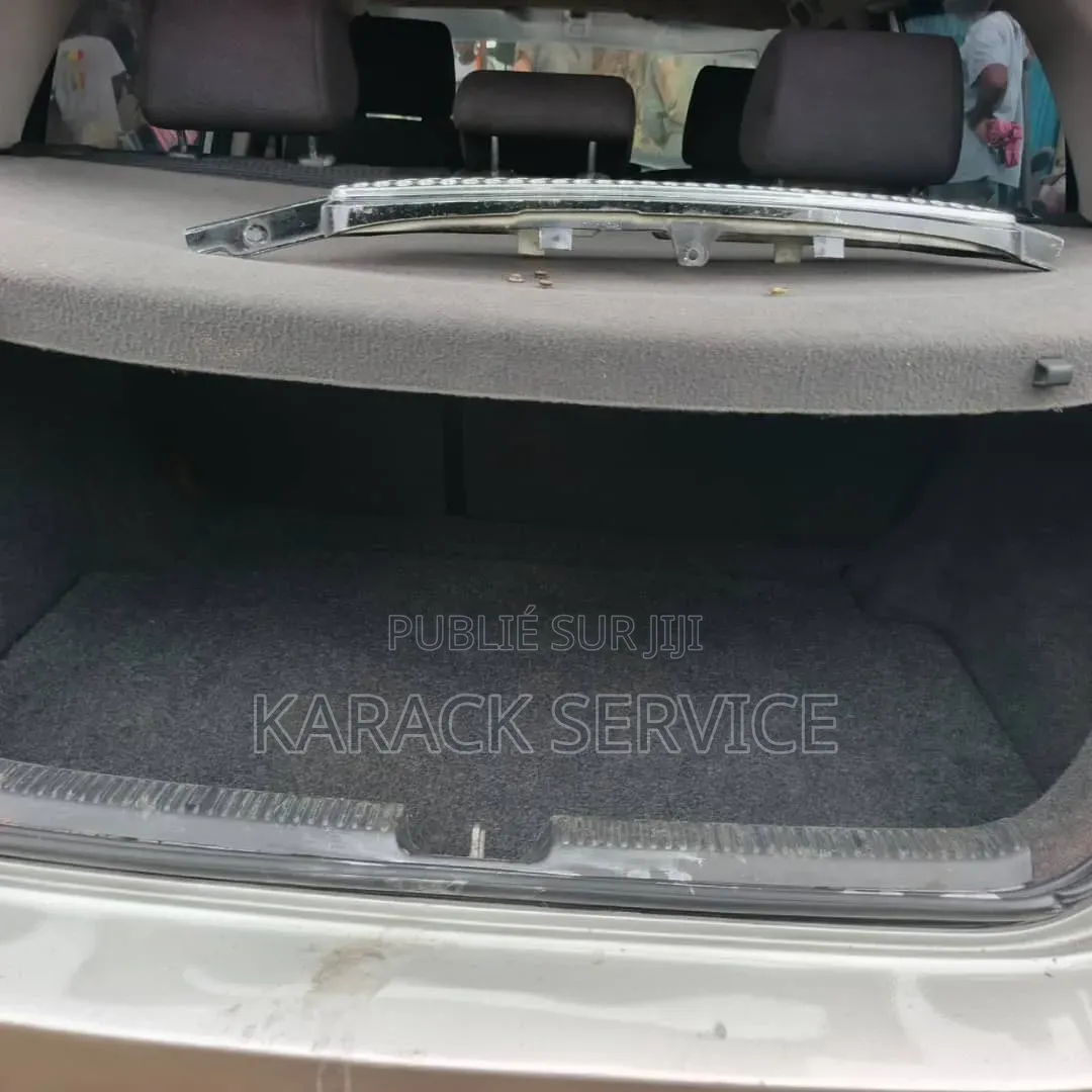 Toyota Corolla 2019 Gris
