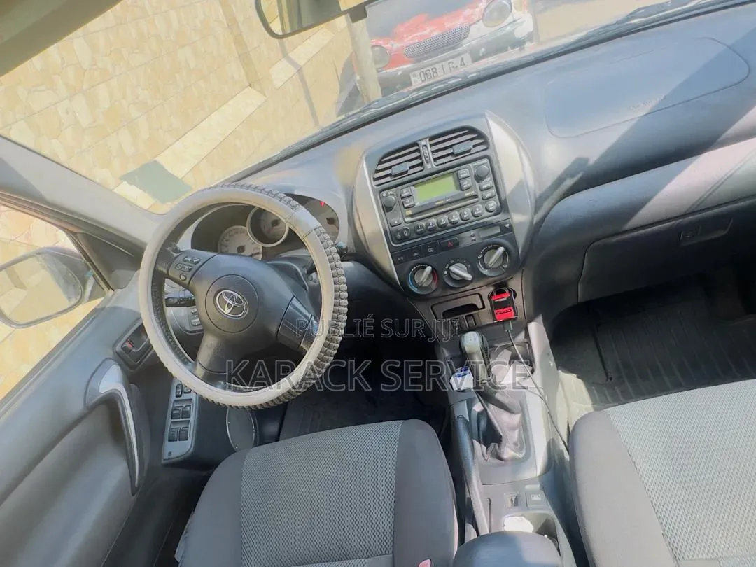 Toyota RAV4 2005 Gris