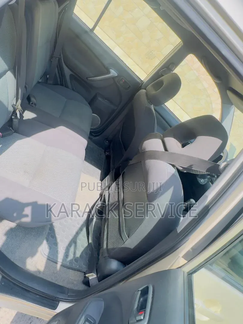 Toyota RAV4 2005 Gris