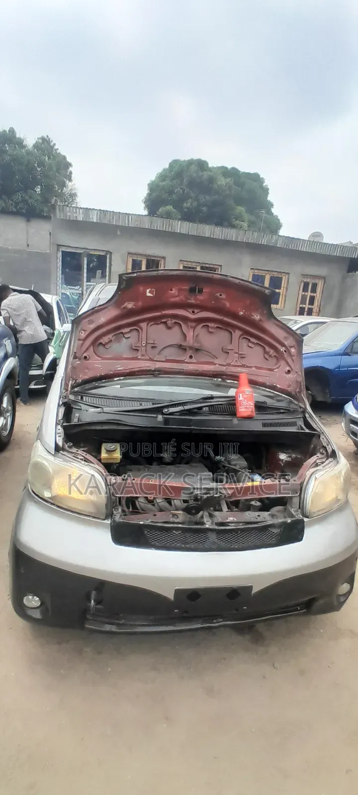 Toyota Porte 2017 Gris