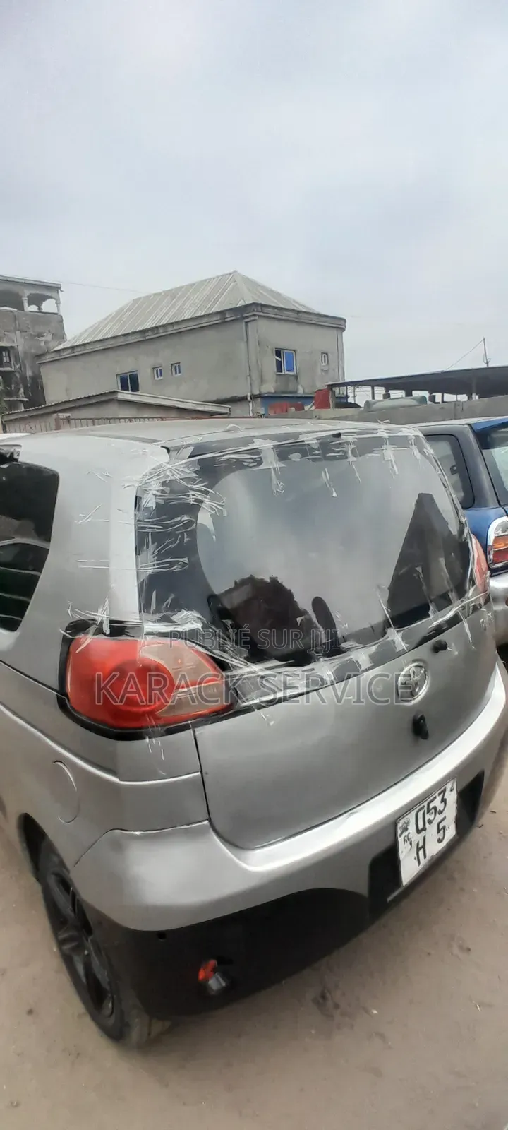 Toyota Porte 2017 Gris