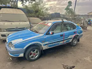 Toyota Corolla 1999 Bleu