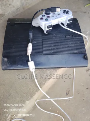 Vente d'Une Ps3 Ultra Slim De 500go