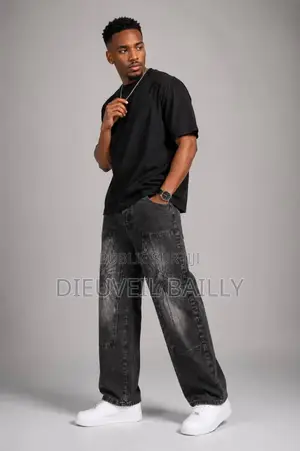 T'shirt + Pantalon (Livraison 1 000 Fcfa)