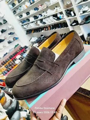 Classique en Dunk De Différentes Couleurs À 50000 À Débattre
