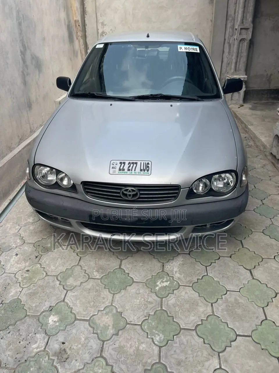 Toyota Corolla 2023 Gris