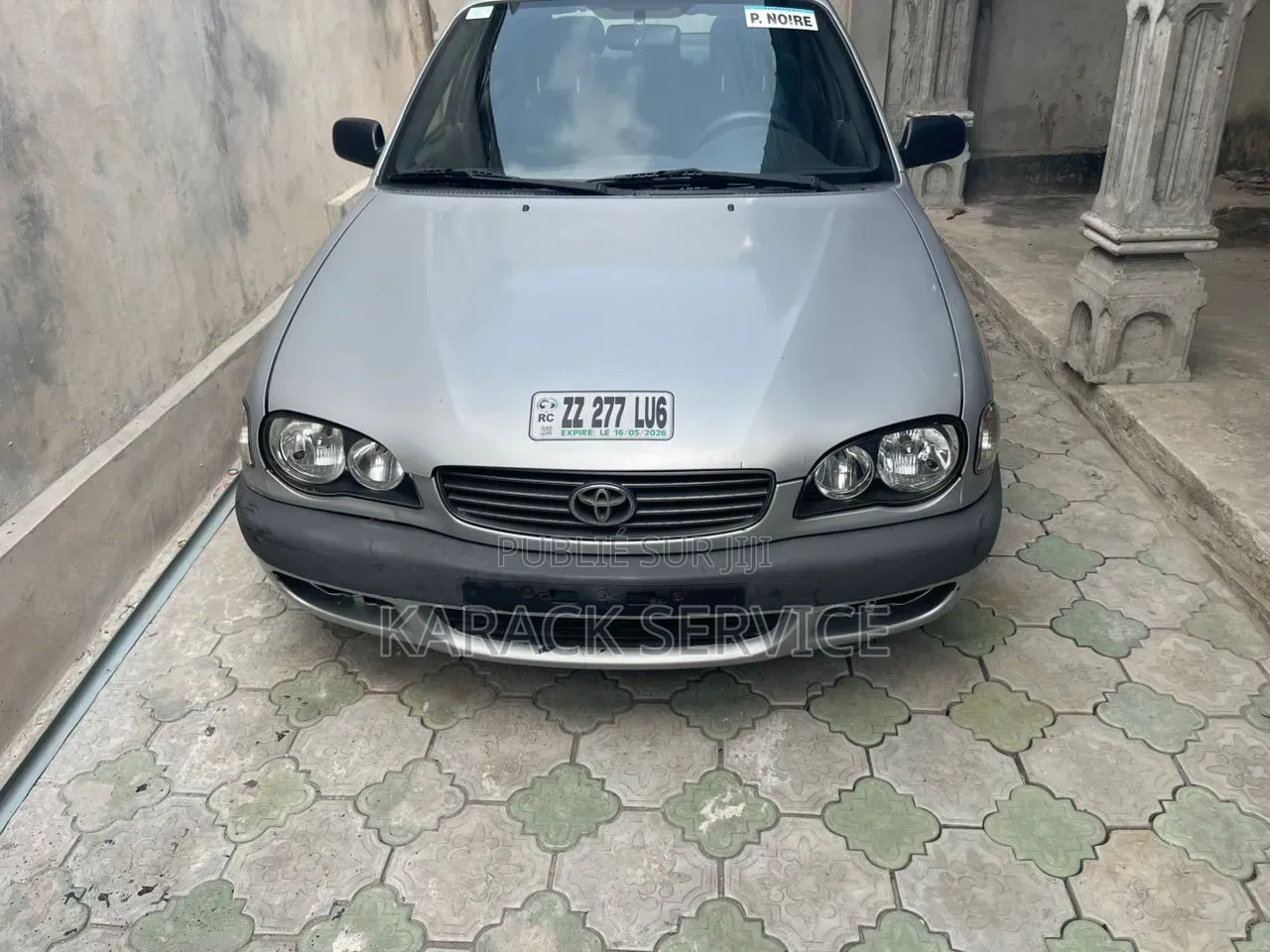 Toyota Corolla 2023 Gris