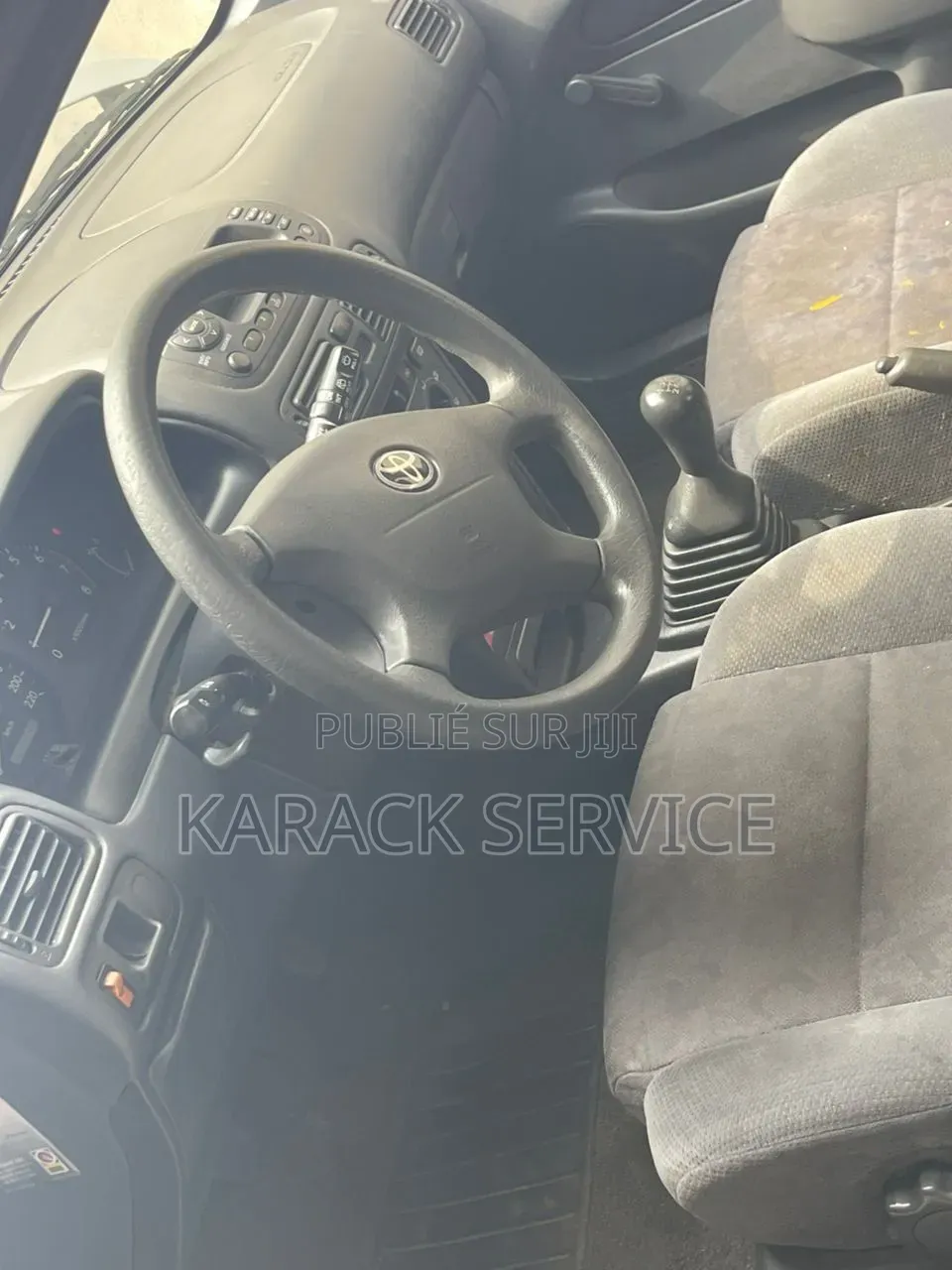 Toyota Corolla 2023 Gris