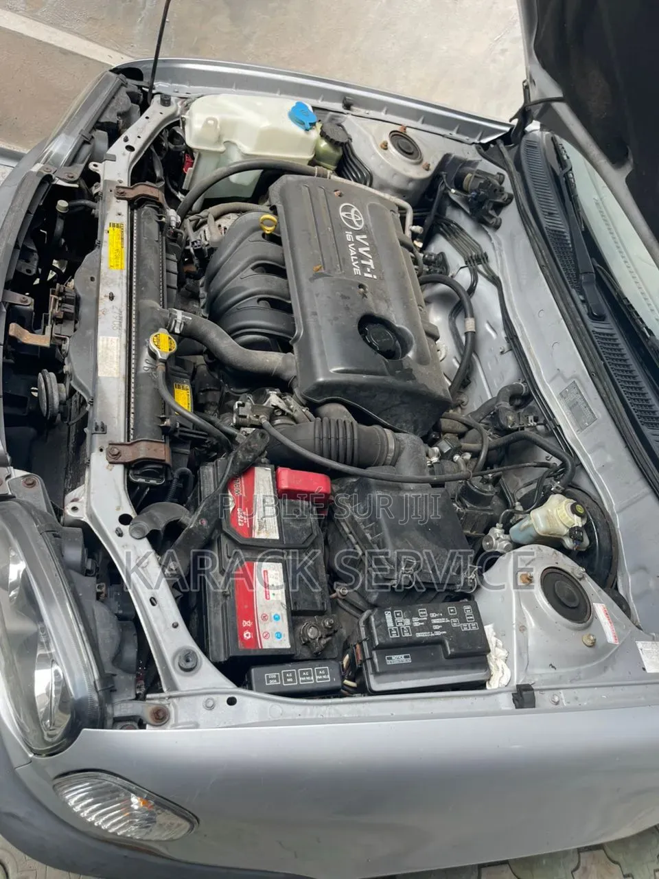 Toyota Corolla 2023 Gris