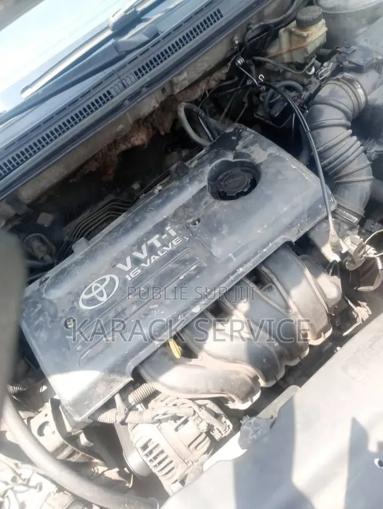 Toyota Corolla 2017 Gris