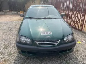 Toyota Avensis 1.6 VVT-i 2000 Vert