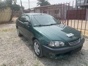 Toyota Avensis 1.6 VVT-i 2000 Vert