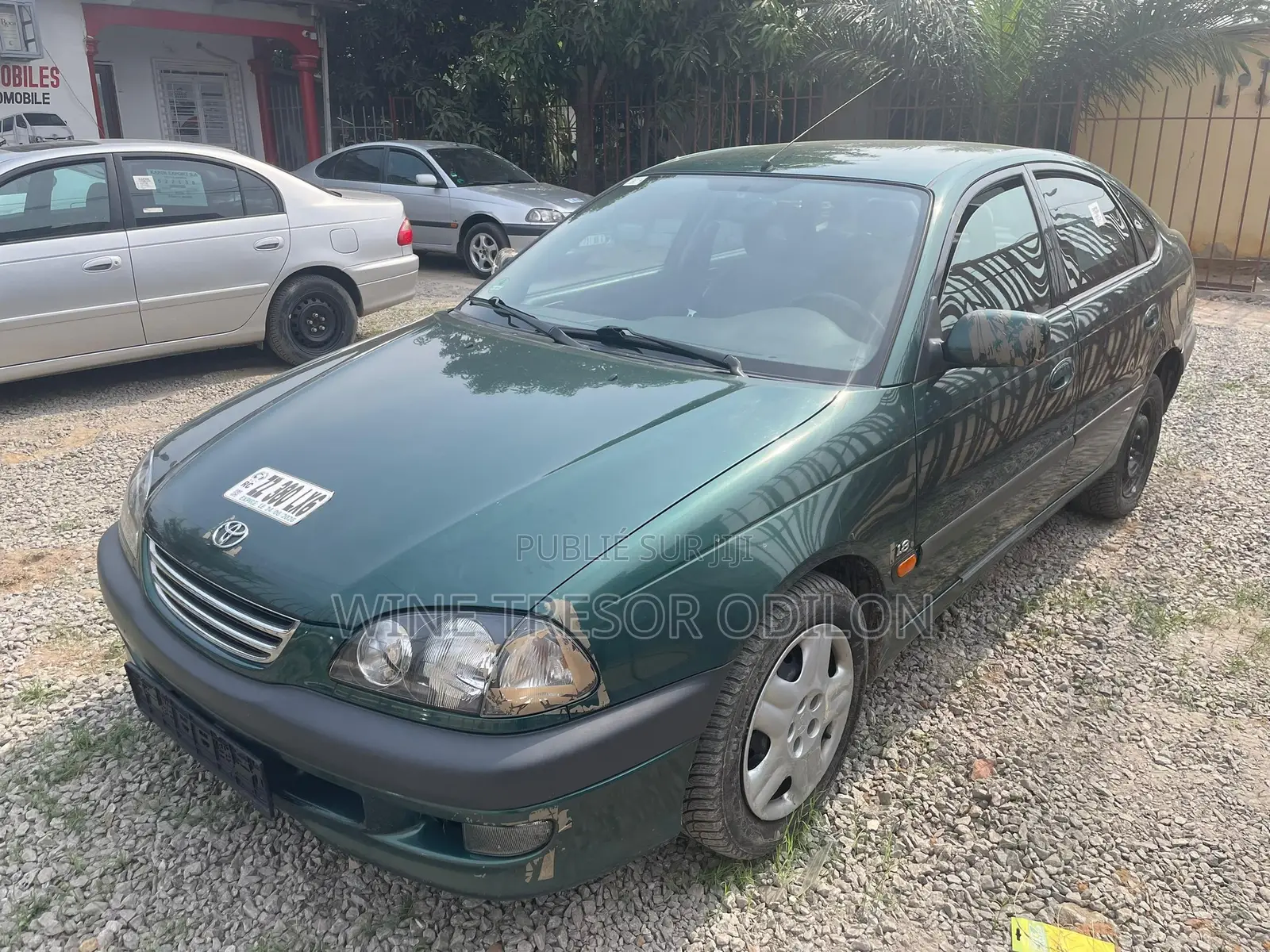 Toyota Avensis 1.6 VVT-i 2000 Vert