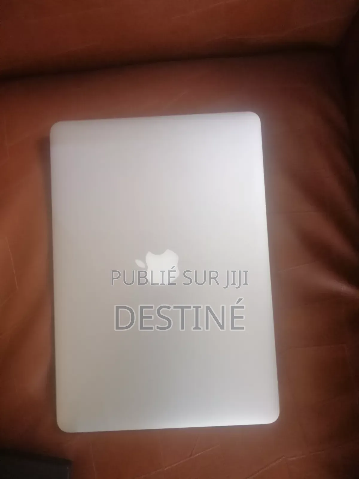 Ordinateur portable Apple MacBook Air 2GB Intel Core 2 Duo SSD 256GB