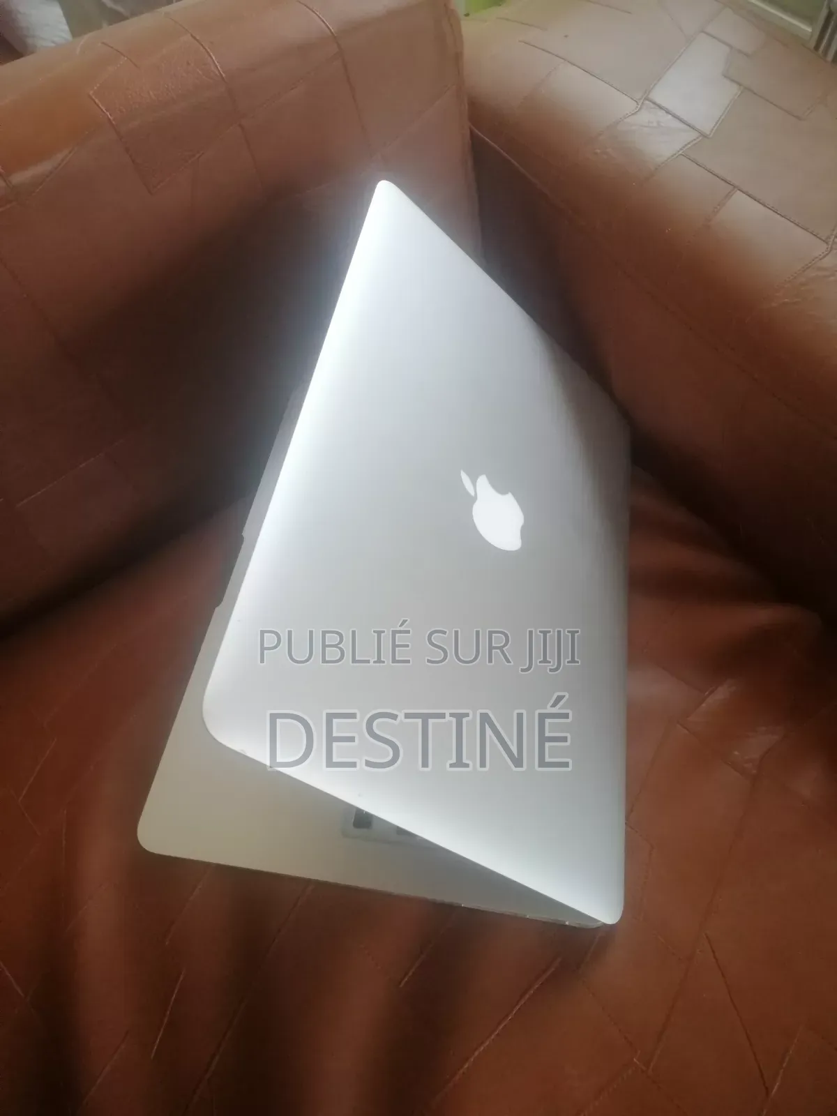 Ordinateur portable Apple MacBook Air 2GB Intel Core 2 Duo SSD 256GB