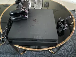 Ps4 À Vendre( Tout Fonctionne)
