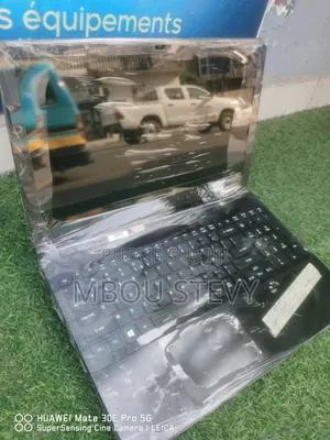 Ordinateur portable Acer AS5755 4GB Intel Core 2 Duo HDD 700GB