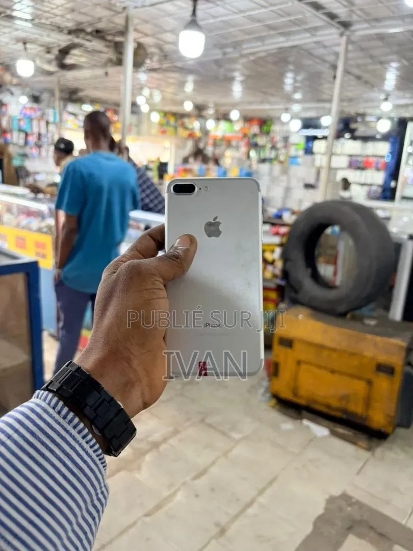 Nouveau Apple iPhone 7 Plus 32 GB Blanc
