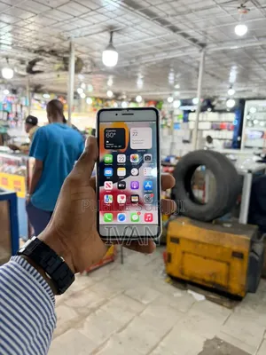 Nouveau Apple iPhone 7 Plus 32 GB Blanc