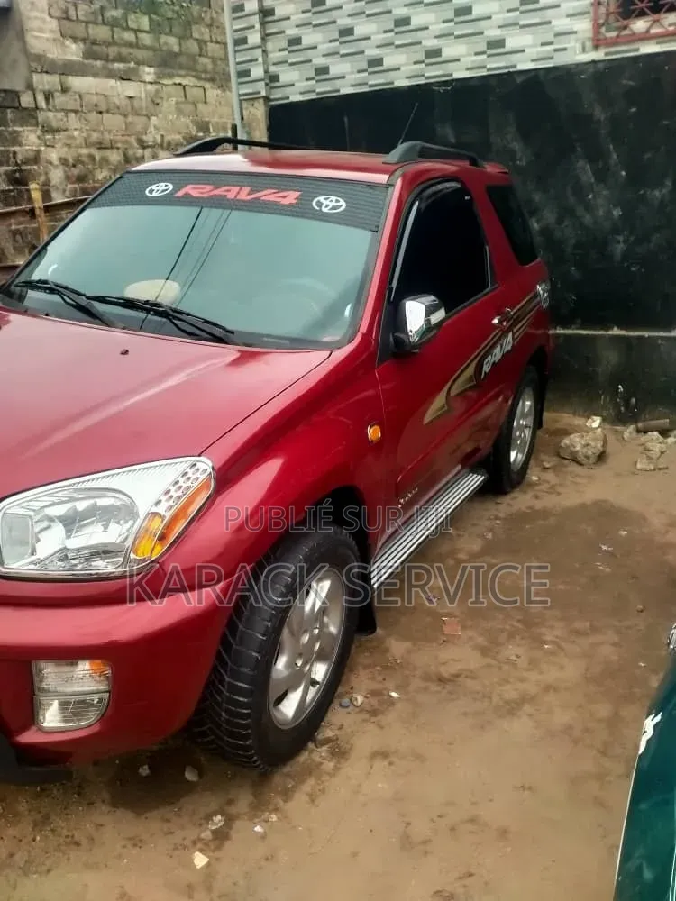 Toyota RAV4 2017 Rouge
