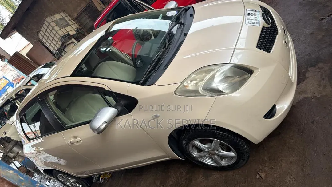Toyota Yaris 2022 Blanc