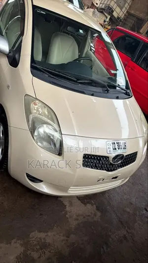 Toyota Yaris 2022 Blanc